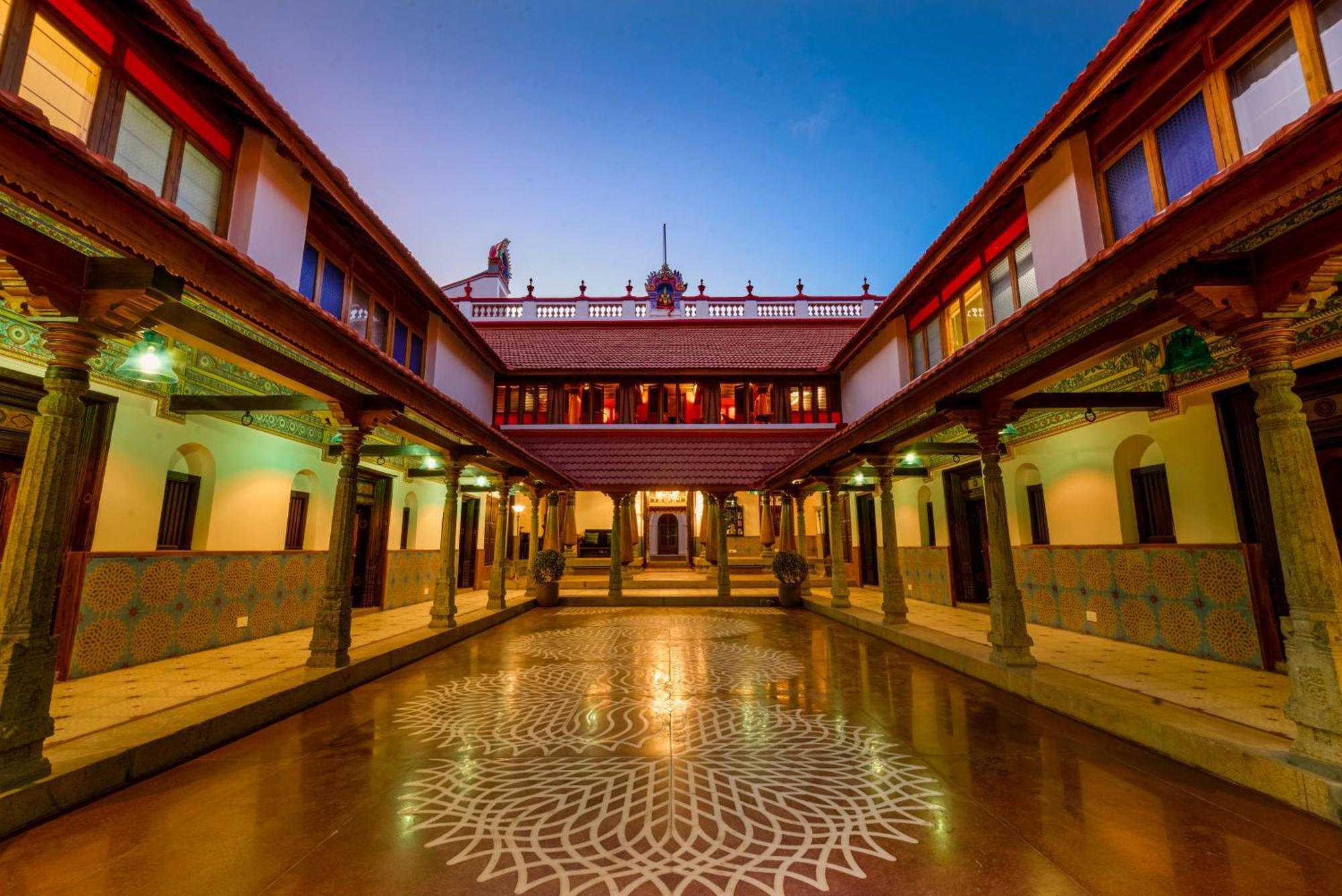 The Lotus Palace Chettinad Kāraikkudi Eksteriør bilde
